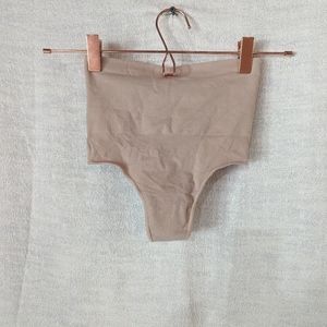 Skims L/XL thong - Nude  (I)